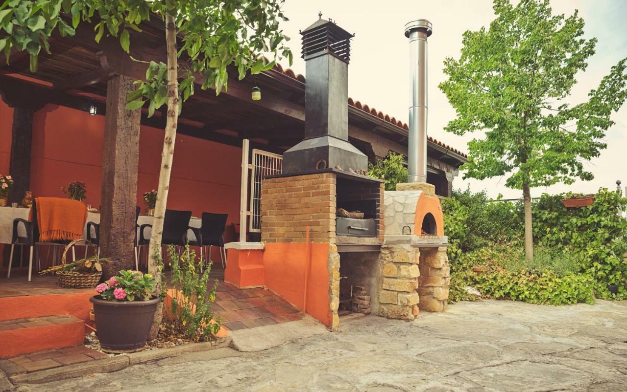 Apartamento 2 4/6 Pax Casa Rural El Sauce. A 2,5 Km De Cuenca Capital Nohales Eksteriør billede