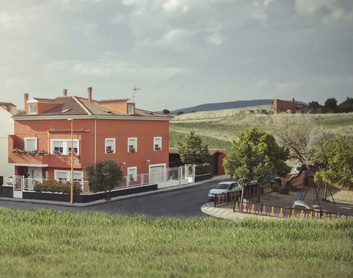 Apartamento 2 4/6 Pax Casa Rural El Sauce. A 2,5 Km De Cuenca Capital Nohales Eksteriør billede